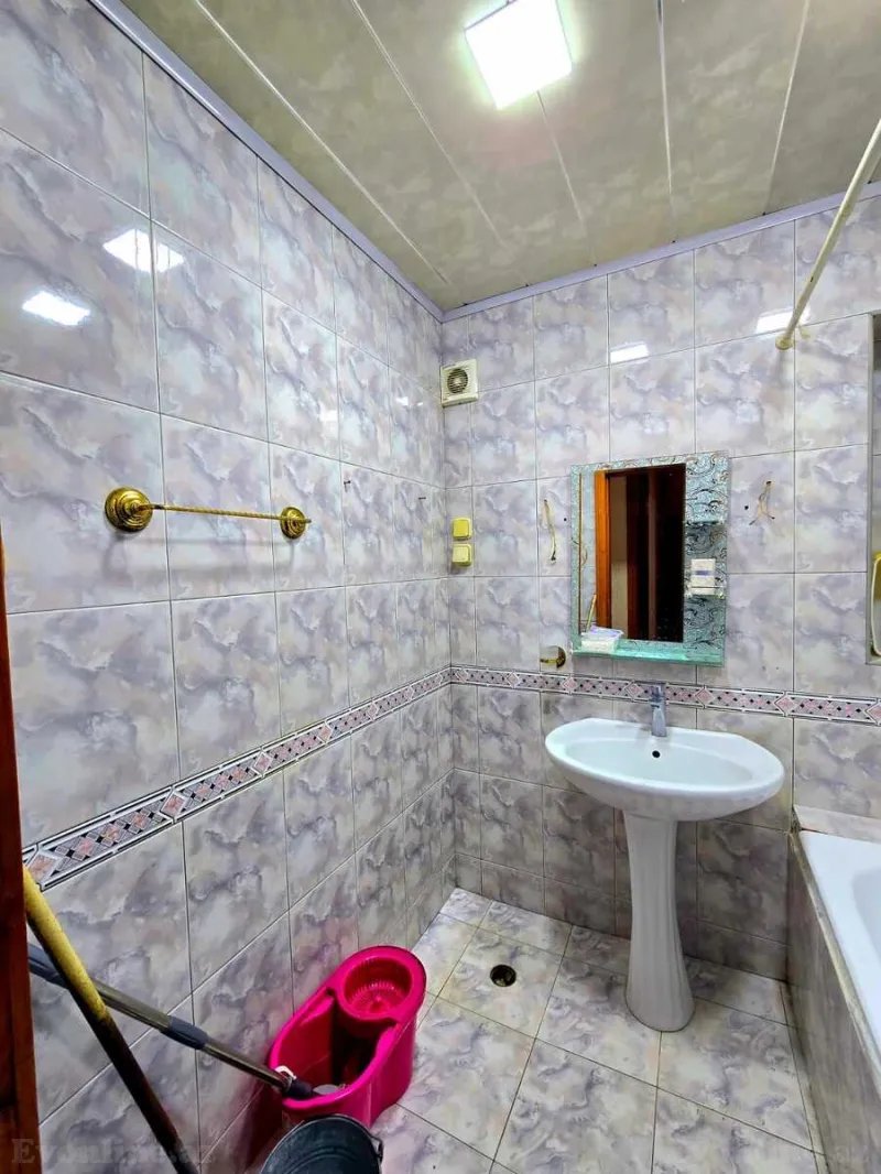 Kirayə verilir 2 otaqlı Mənzil Köhnə tikili 68 m² 8-ci kilometr - şəkil 4
