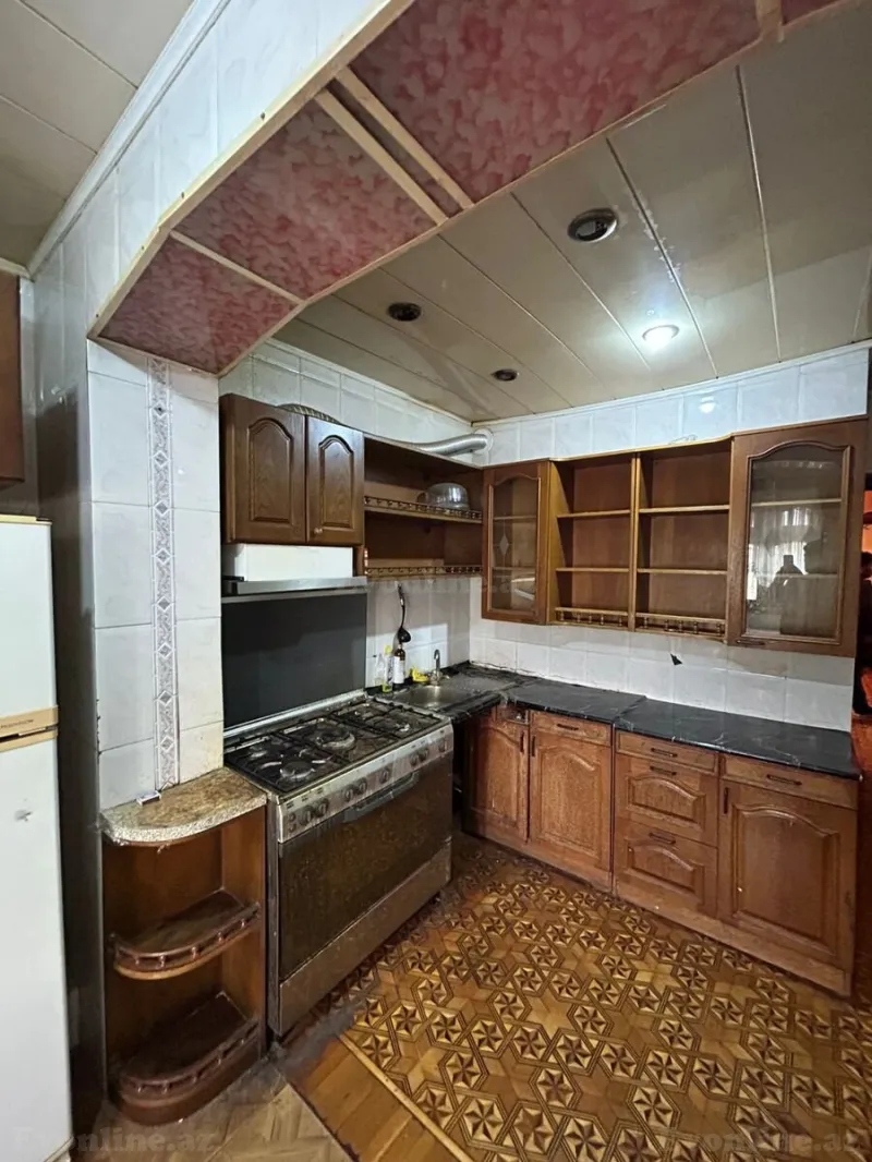 Satılır 5 otaqlı Mənzil Köhnə tikili 150 m² 8-ci mikrorayon - şəkil 4