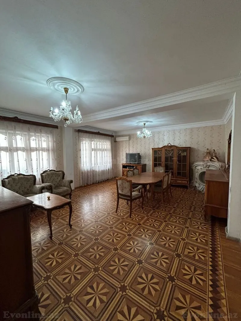 Satılır 5 otaqlı Mənzil Köhnə tikili 150 m² 8-ci mikrorayon - şəkil 12
