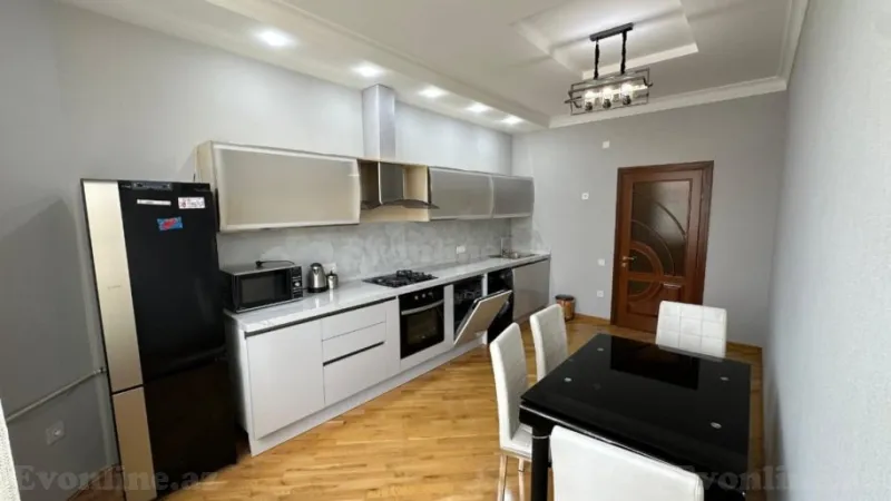 Kirayə verilir 3 otaqlı Mənzil Yeni tikili 190 m² Xətai m. - şəkil 4