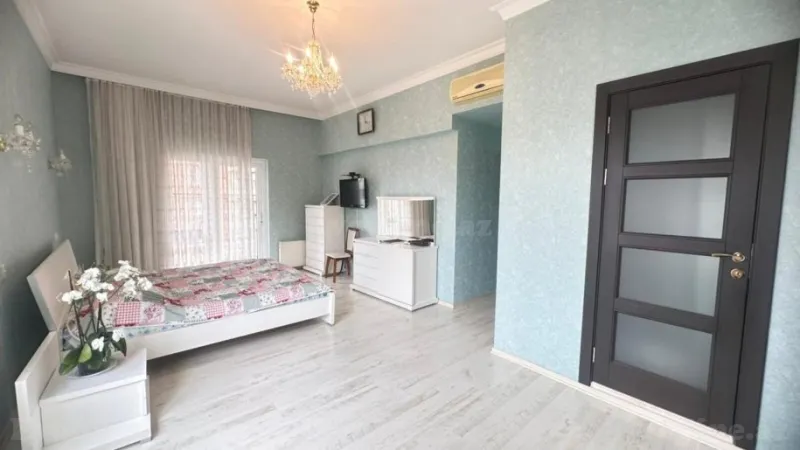 Satılır 4 otaqlı Mənzil Yeni tikili 240 m² Nəsimi r. - şəkil 6