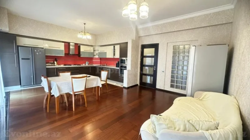 Satılır 4 otaqlı Mənzil Yeni tikili 240 m² Nəsimi r. - şəkil 8