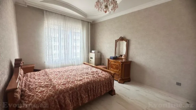 Satılır 4 otaqlı Mənzil Yeni tikili 240 m² Nəsimi r. - şəkil 16