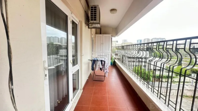 Satılır 4 otaqlı Mənzil Yeni tikili 240 m² Nəsimi r. - şəkil 17