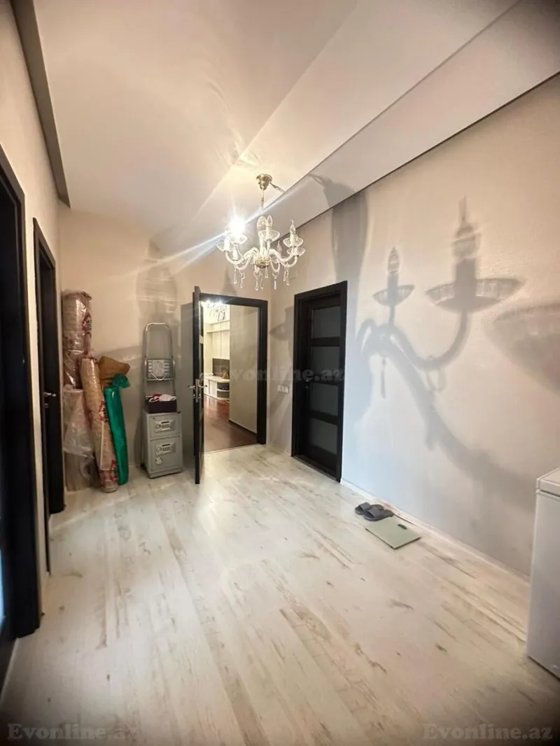 Satılır 4 otaqlı Mənzil Yeni tikili 240 m² Nəsimi r. - şəkil 25