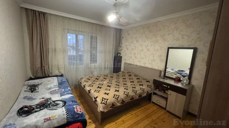 Satılır 2 otaqlı Mənzil Köhnə tikili 65 m² Suraxanı r. - şəkil 5