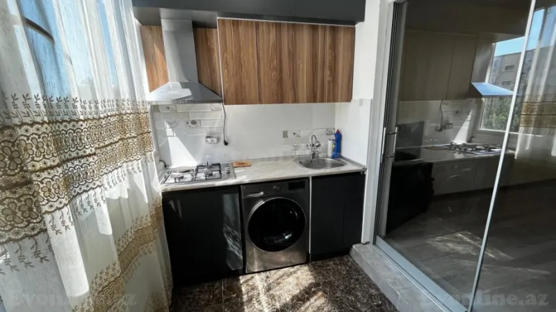 2 otaqlı Mənzil 48 m² Xalqlar Dostluğu m. Kirayə verilir