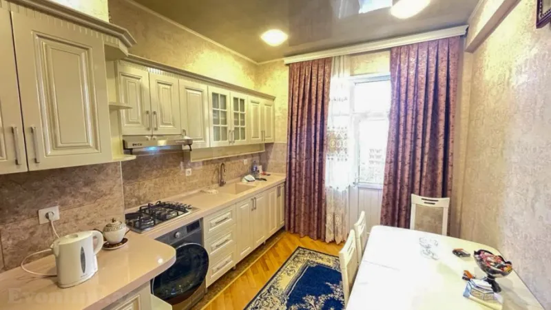 Kirayə verilir 3 otaqlı Mənzil Yeni tikili 120 m² Həzi Aslanov m. - şəkil 9