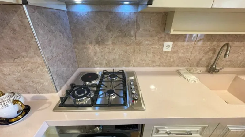 Kirayə verilir 3 otaqlı Mənzil Yeni tikili 120 m² Həzi Aslanov m. - şəkil 10
