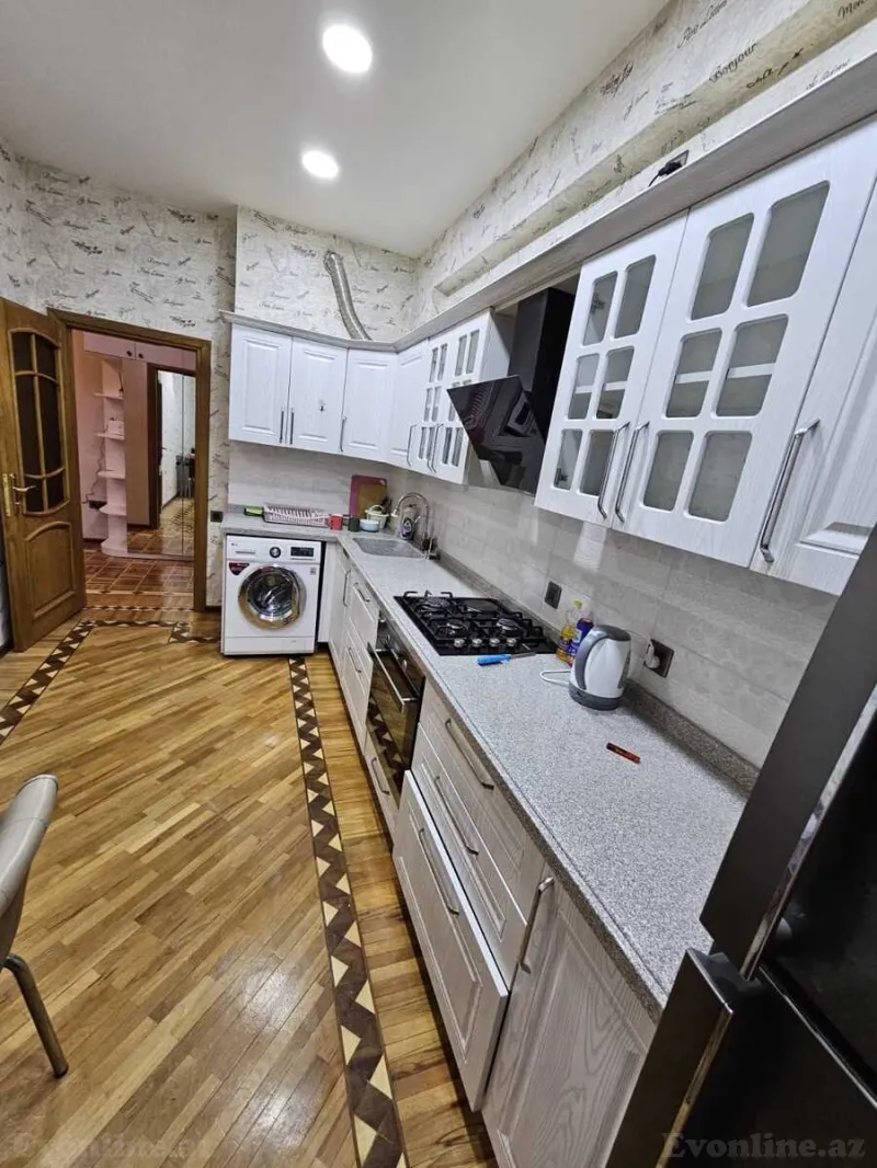 Kirayə verilir 5 otaqlı Mənzil Yeni tikili 100 m² Neftçilər m. - şəkil 18