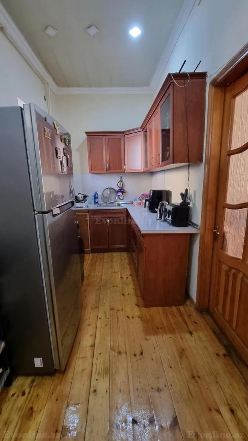 Kirayə verilir 2 otaqlı Mənzil Köhnə tikili 50 m² 28 May m. - şəkil 6