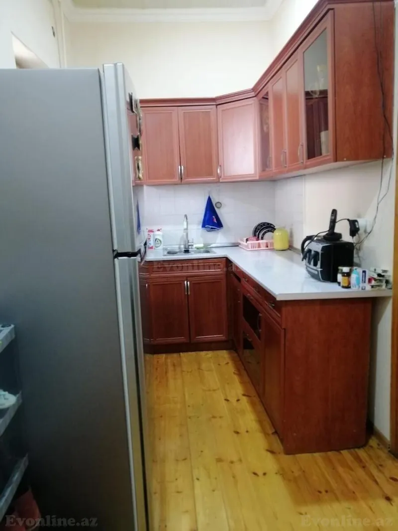 Kirayə verilir 2 otaqlı Mənzil Köhnə tikili 50 m² 28 May m. - şəkil 8