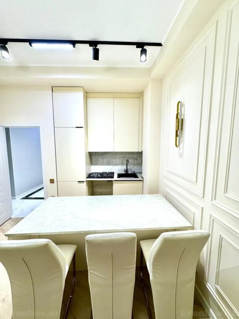 3 otaqlı Mənzil 80 m² 20 Yanvar m. Kirayə verilir