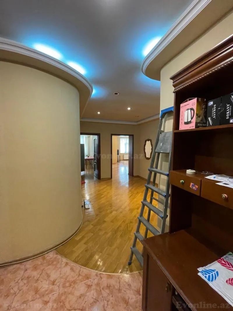 Satılır 3 otaqlı Mənzil Yeni tikili 165 m² 28 May m. - şəkil 11