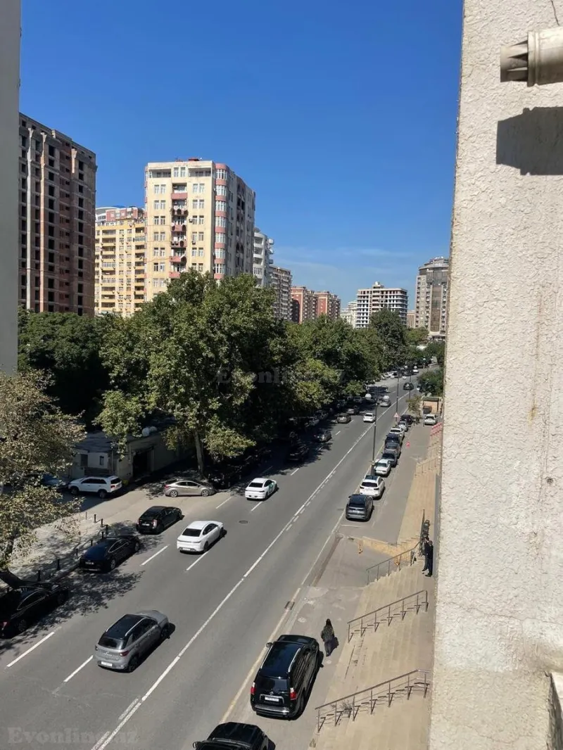 Satılır 3 otaqlı Mənzil Yeni tikili 165 m² 28 May m. - şəkil 15