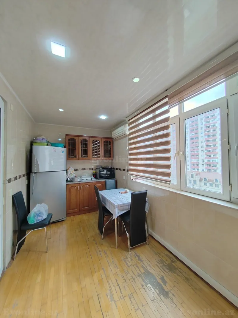 Satılır 5 otaqlı Mənzil Köhnə tikili 120 m² Əhmədli - şəkil 13