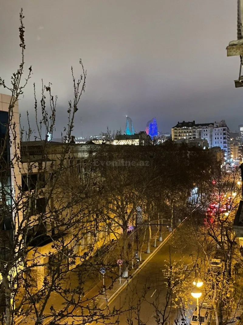 2 otaqlı Mənzil 45 m² Sahil m. Kirayə verilir