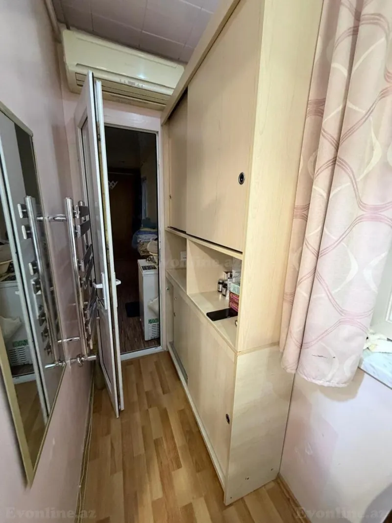 Satılır 2 otaqlı Mənzil Köhnə tikili 70 m² Azadlıq prospekti m. - şəkil 9