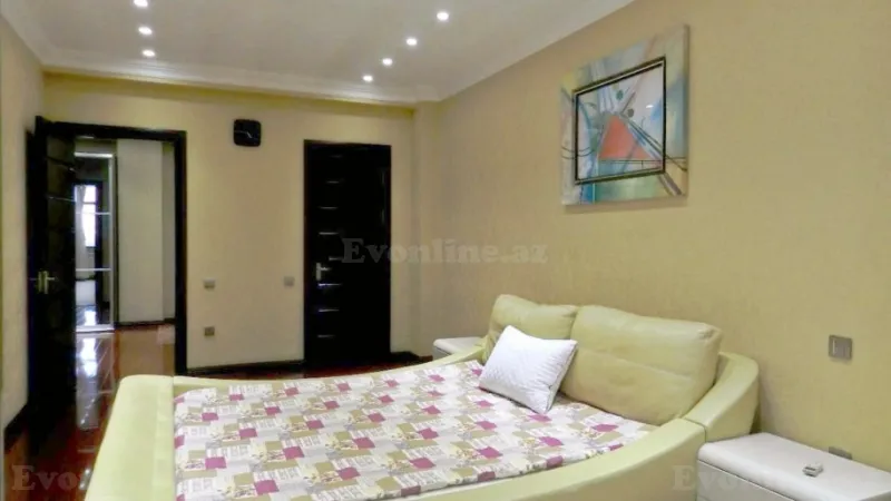 Satılır 4 otaqlı Mənzil Yeni tikili 170 m² 28 May m. - şəkil 6