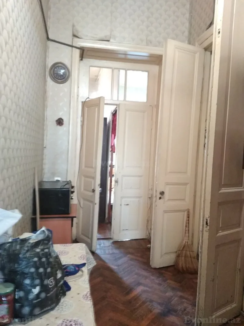 Kirayə verilir 2 otaqlı Mənzil Köhnə tikili 52 m² 28 May m. - şəkil 2