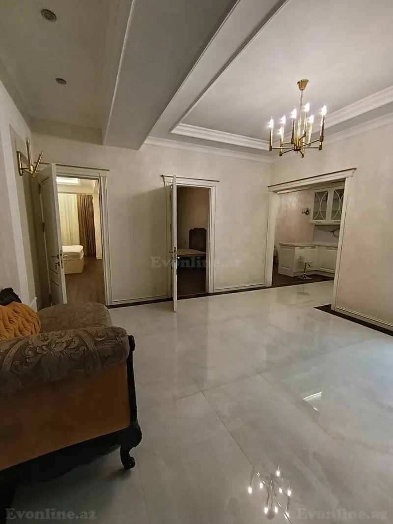 3 otaqlı Mənzil 110 m² Yasamal Kirayə verilir