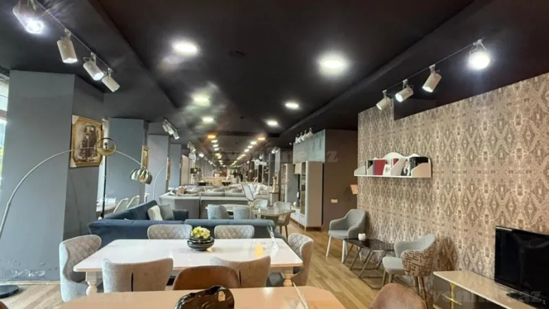 Obyekt 1080 m² Azadlıq prospekti m. Satılır