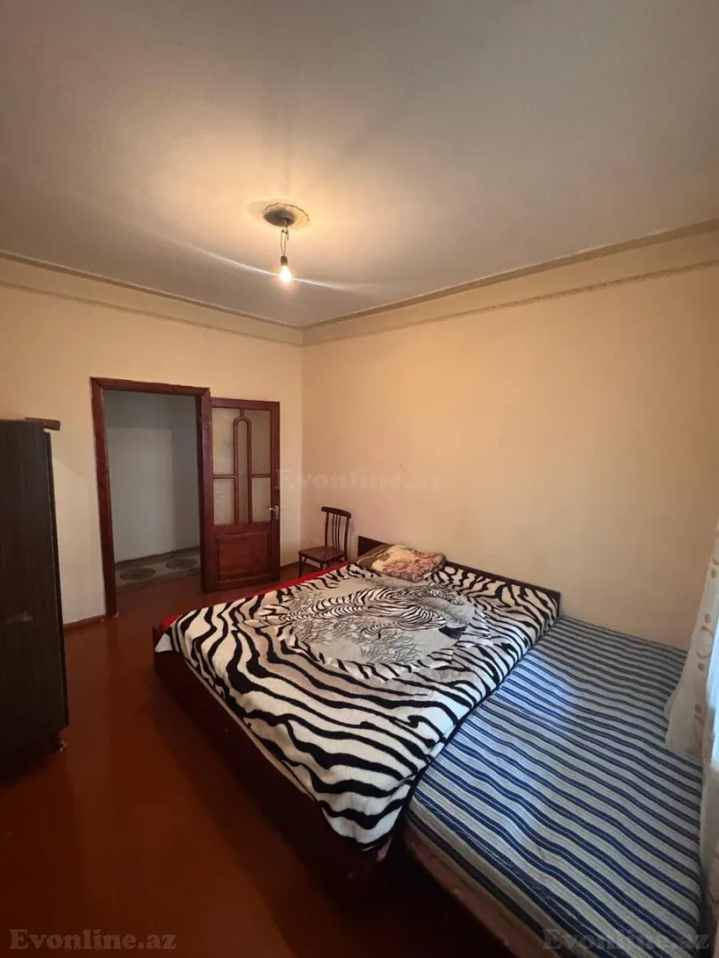 2 otaqlı Mənzil 65 m² 8-ci mikrorayon Satılır