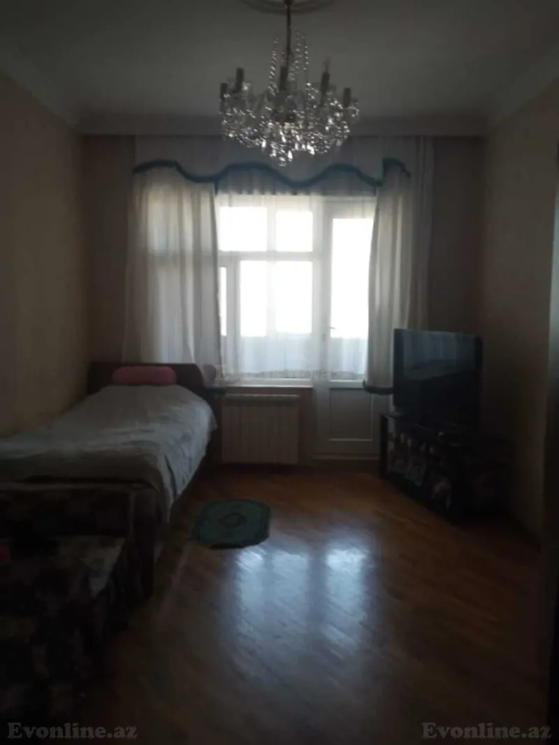 Satılır 5 otaqlı Mənzil Köhnə tikili 120 m² Əhmədli - şəkil 4