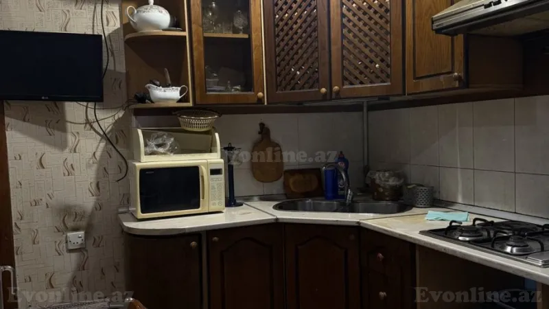Satılır 3 otaqlı Mənzil Köhnə tikili 80 m² Sabunçu r. - şəkil 2