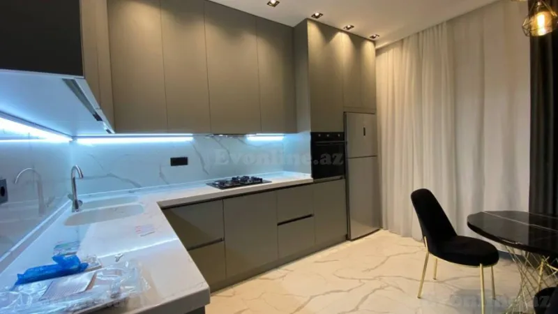 Kirayə verilir 3 otaqlı Mənzil Yeni tikili 120 m² 8 Noyabr m. - şəkil 9