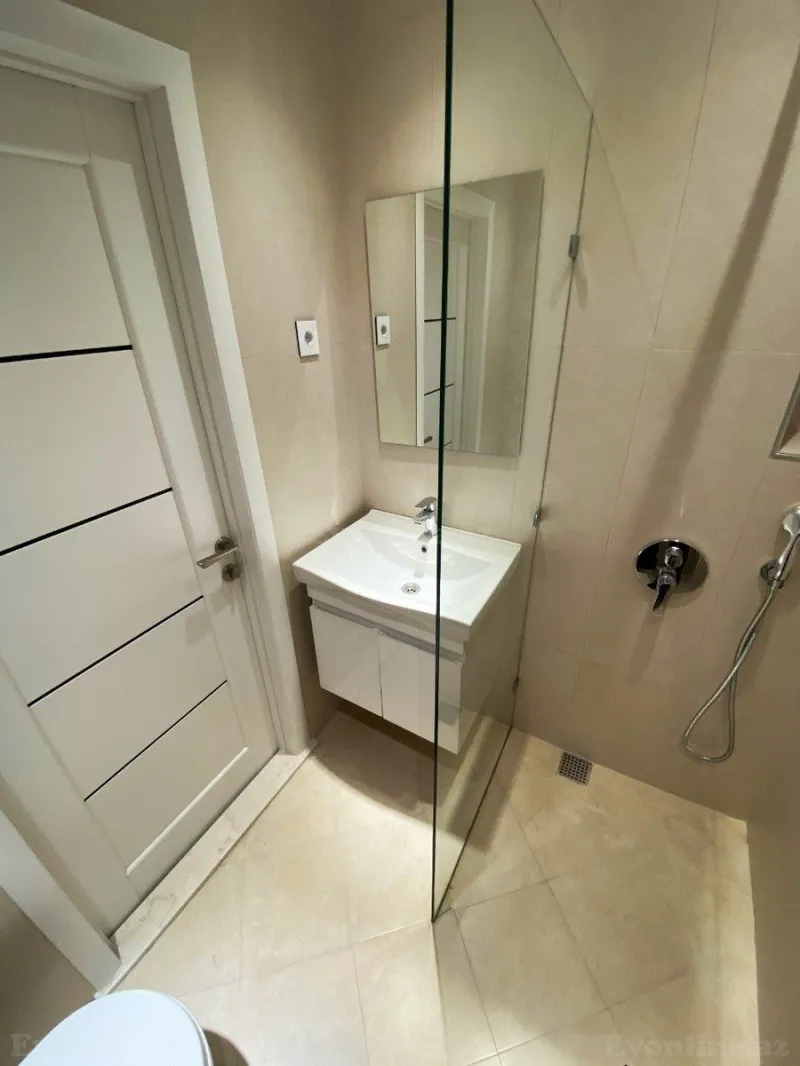 Kirayə verilir 2 otaqlı Mənzil Yeni tikili 55 m² Xətai m. - şəkil 18