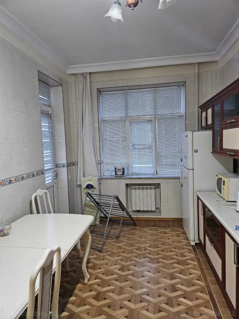 Kirayə verilir 3 otaqlı Mənzil Yeni tikili 155 m² Nizami m. - şəkil 14
