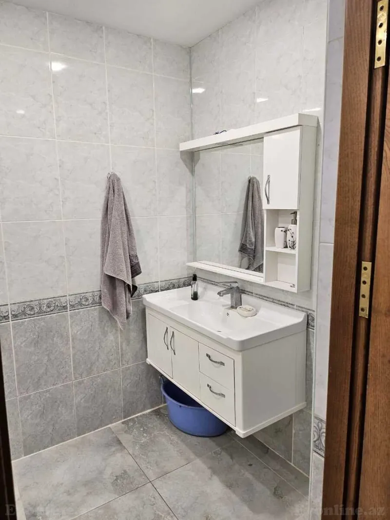 Kirayə verilir 3 otaqlı Mənzil Yeni tikili 155 m² Nizami m. - şəkil 16