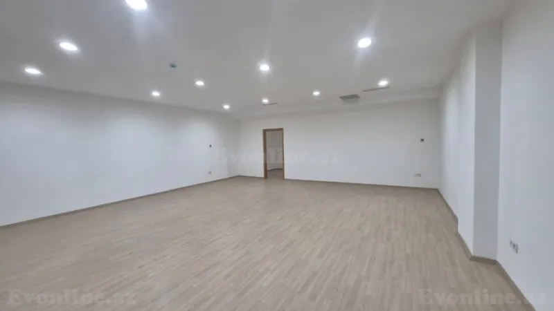 Obyekt 255 m² Xətai m. Satılır