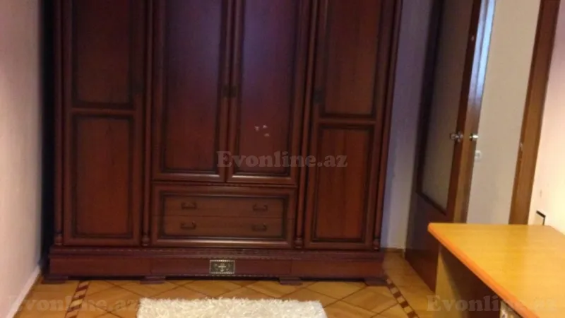 Kirayə verilir 3 otaqlı Mənzil Köhnə tikili 80 m² 28 May m. - şəkil 7