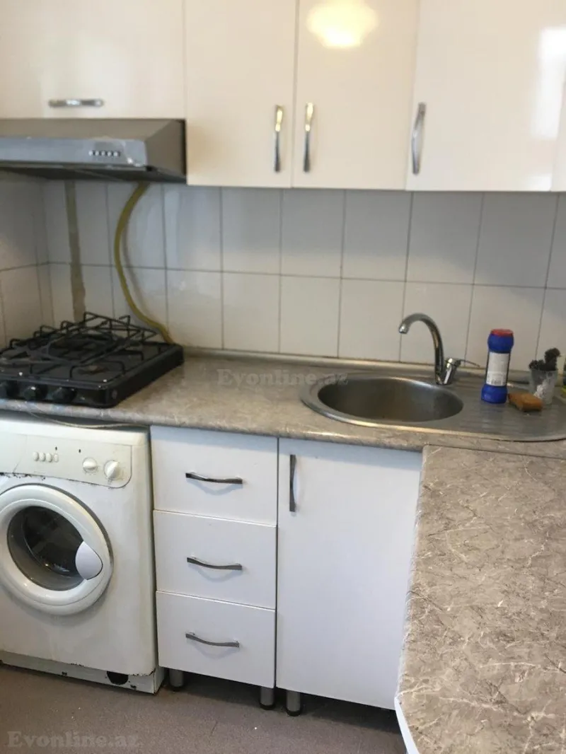 Kirayə verilir 1 otaqlı Mənzil Köhnə tikili 35 m² Elmlər Akademiyası m. - şəkil 2