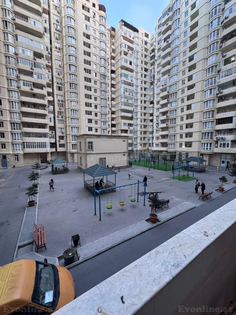 Satılır 3 otaqlı Mənzil Yeni tikili 100 m² 8 Noyabr m. - şəkil 2