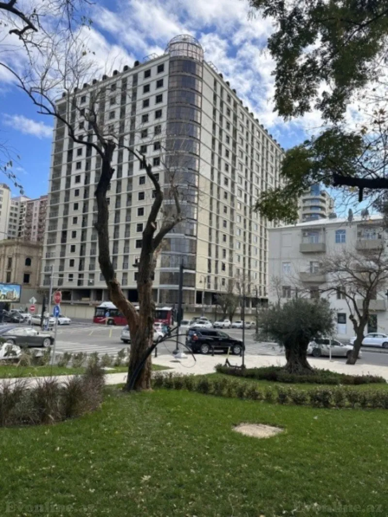Satılır 2 otaqlı Mənzil Yeni tikili 73 m² Gənclik m. - şəkil 3