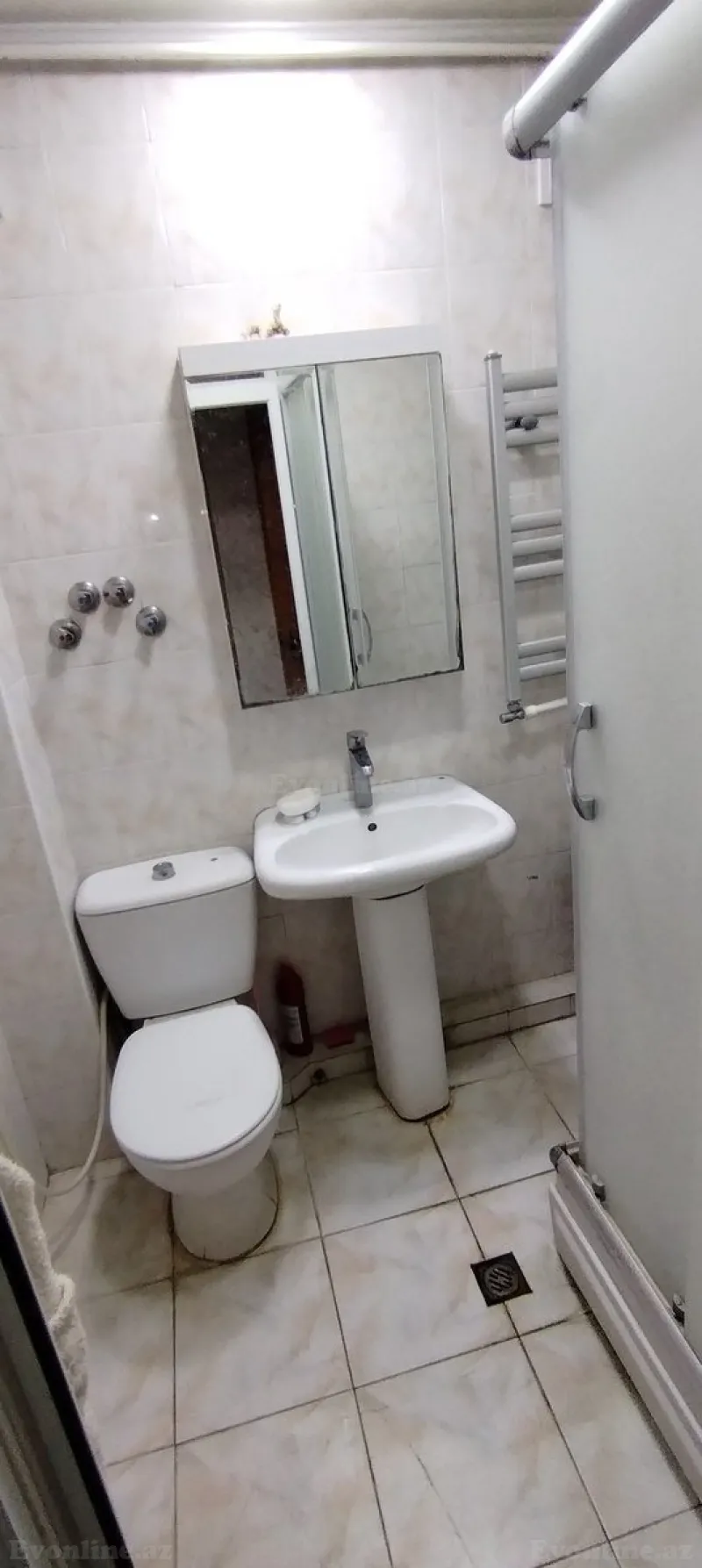 Satılır 3 otaqlı Mənzil Köhnə tikili 60 m² Yasamal - şəkil 8