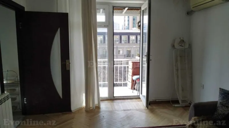 Kirayə verilir 3 otaqlı Mənzil Köhnə tikili 85 m² Nizami m. - şəkil 11