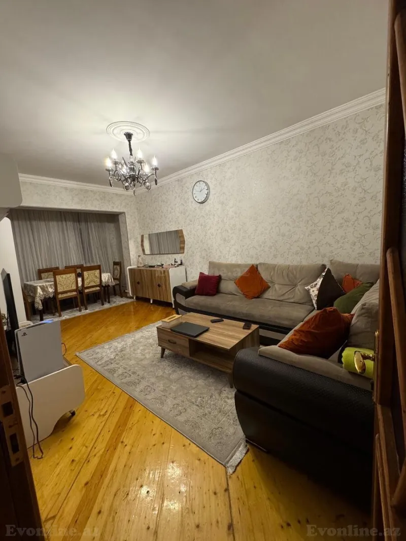 Satılır 3 otaqlı Mənzil Köhnə tikili 90 m² 8-ci mikrorayon - şəkil 2