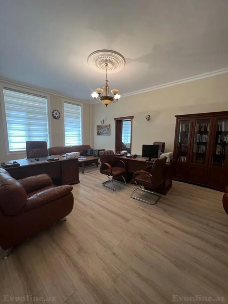 3 otaqlı Ofis 110 m² Nizami m. Kirayə verilir