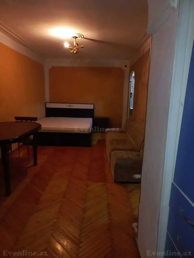 Kirayə verilir 2 otaqlı Mənzil Köhnə tikili 45 m² İnşaatçılar m. - şəkil 2