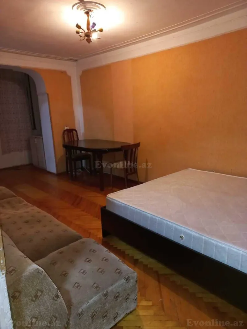 Kirayə verilir 2 otaqlı Mənzil Köhnə tikili 45 m² İnşaatçılar m. - şəkil 4