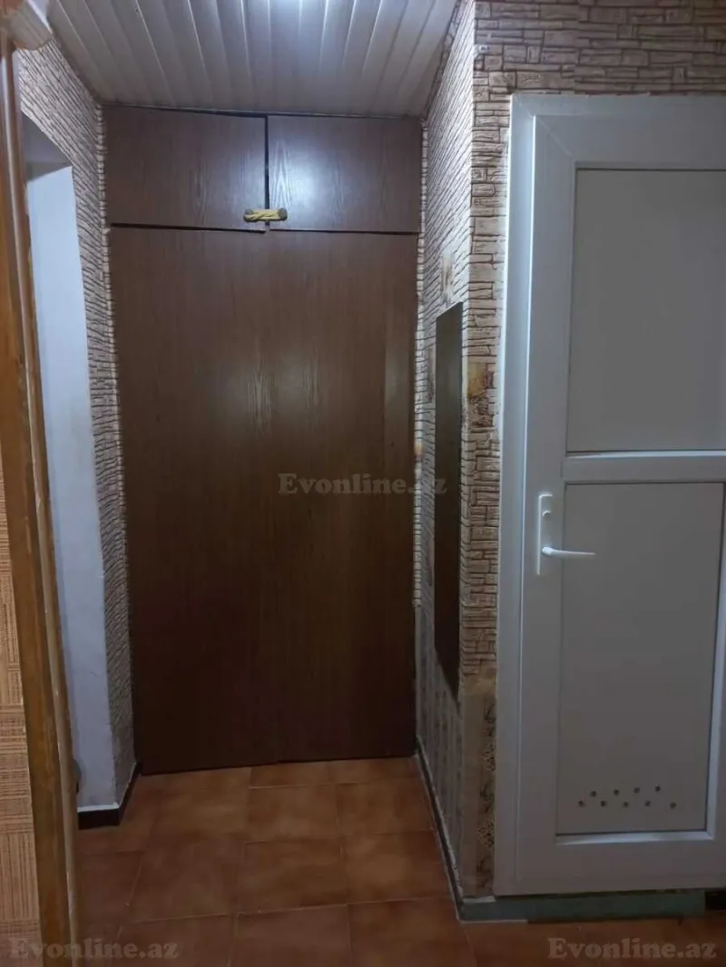 Kirayə verilir 2 otaqlı Mənzil Köhnə tikili 45 m² İnşaatçılar m. - şəkil 11
