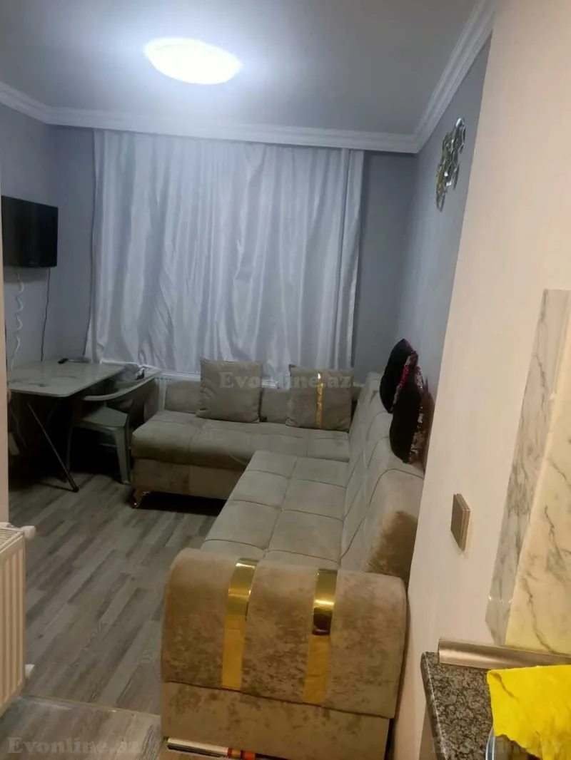 Satılır 3 otaqlı Mənzil Köhnə tikili 50 m² Səbail r. - şəkil 8