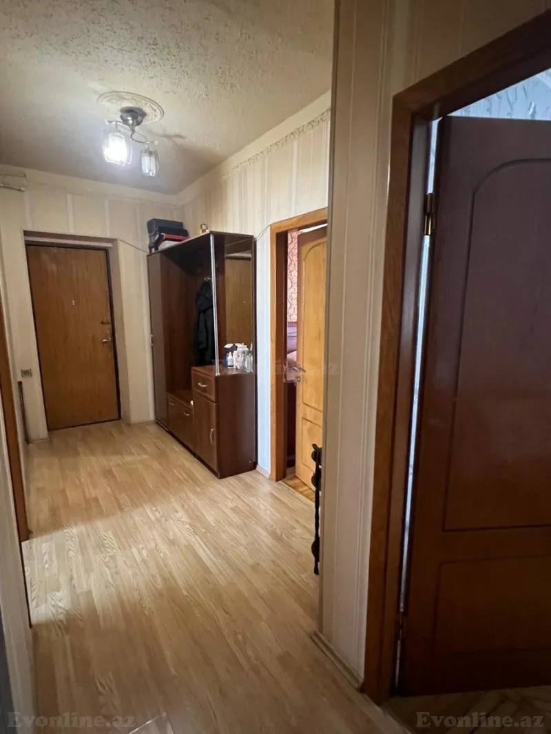 Satılır 4 otaqlı Mənzil Köhnə tikili 100 m² Elmlər Akademiyası m. - şəkil 4