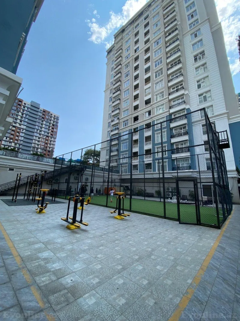 5 otaqlı Mənzil 272 m² Nərimanov r. Satılır
