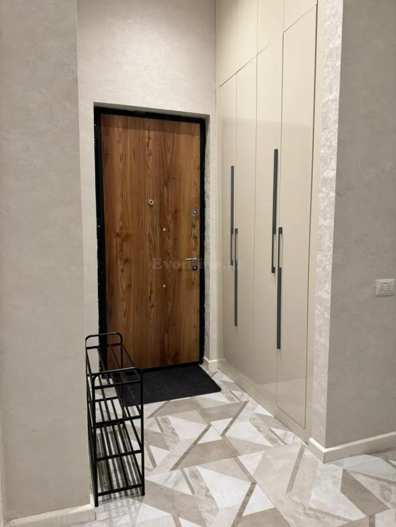 Kirayə verilir 2 otaqlı Mənzil Yeni tikili 77 m² 28 May m. - şəkil 21