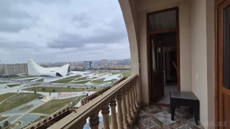 Satılır 3 otaqlı Mənzil Yeni tikili 214 m² Gənclik m. - şəkil 2